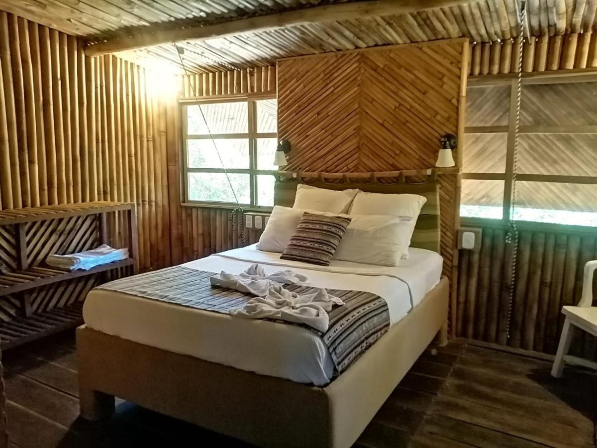 Tortugal Boutique River Lodge Rio Dulce Exterior photo