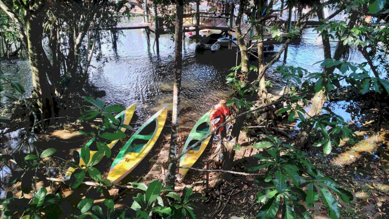 Tortugal Boutique River Lodge Rio Dulce Exterior photo